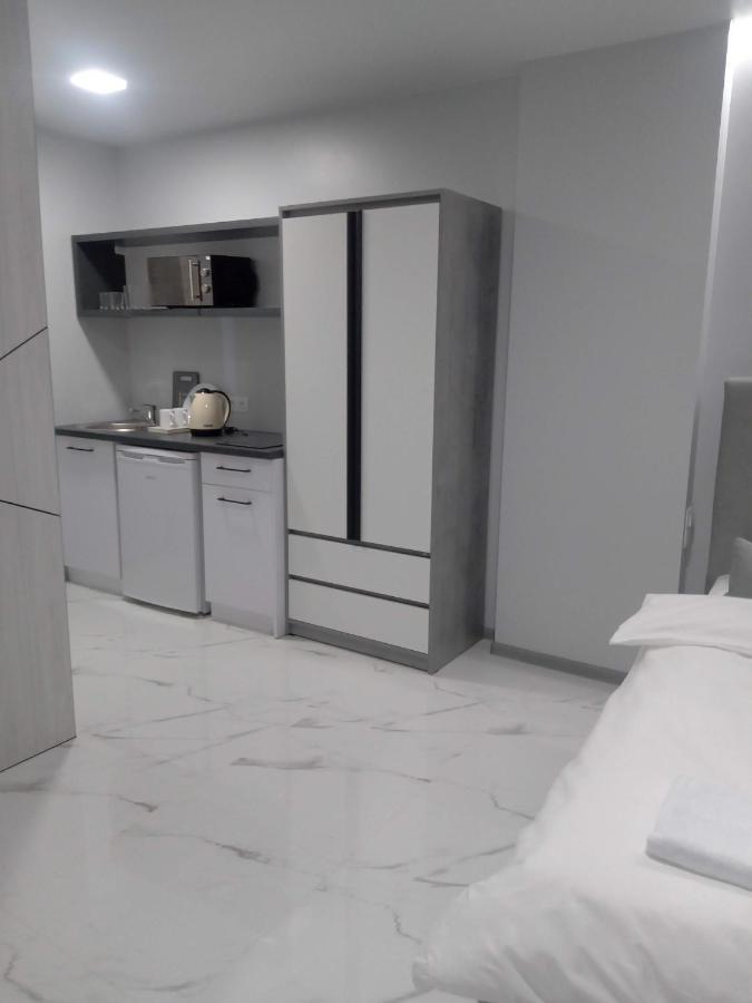 Pure Apartments Vip 4 Lviv Ngoại thất bức ảnh