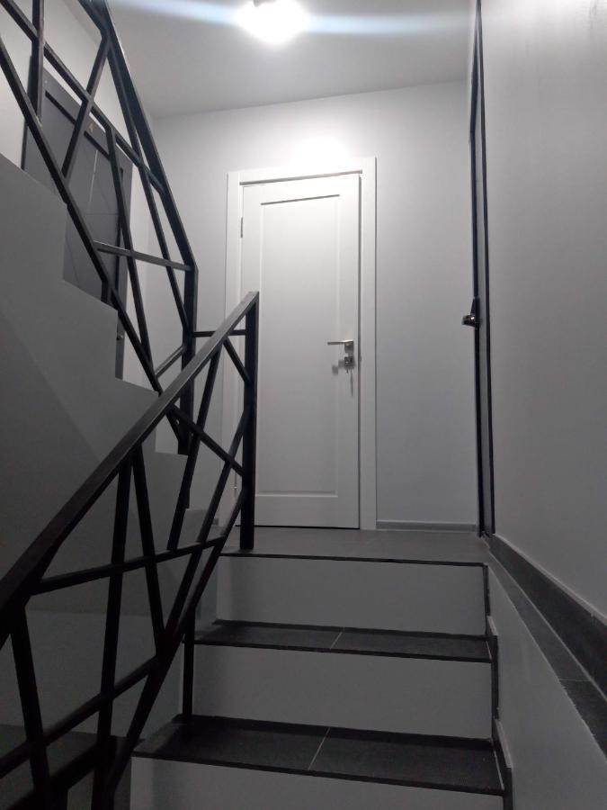 Pure Apartments Vip 4 Lviv Ngoại thất bức ảnh