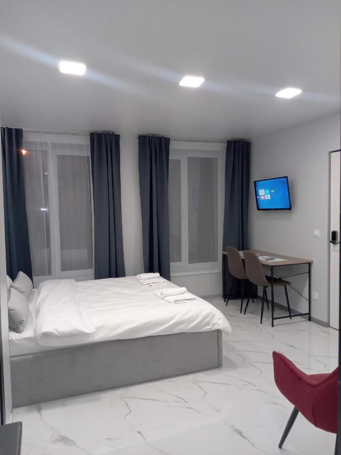 Pure Apartments Vip 4 Lviv Ngoại thất bức ảnh